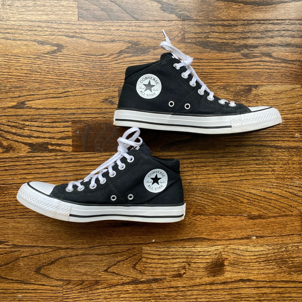 Black, mid-top Converse